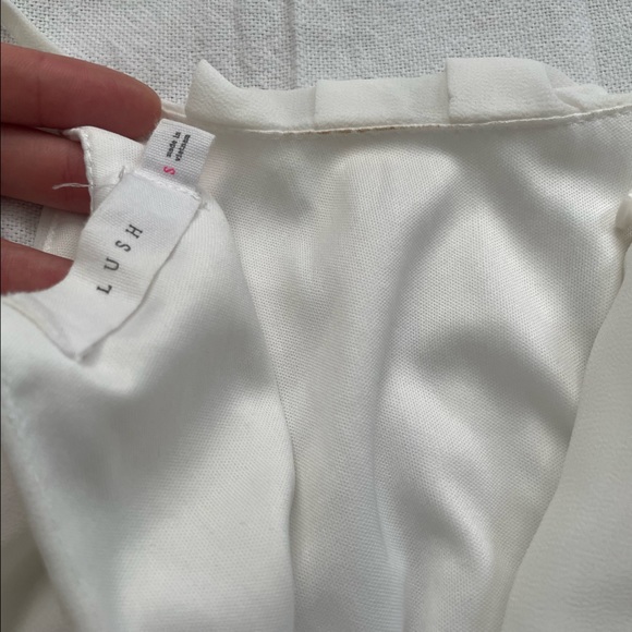 Sleeveless white dress - Picture 5 of 5